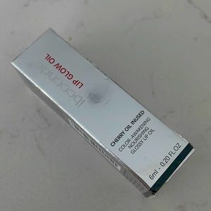 Brand new Lip glow oil